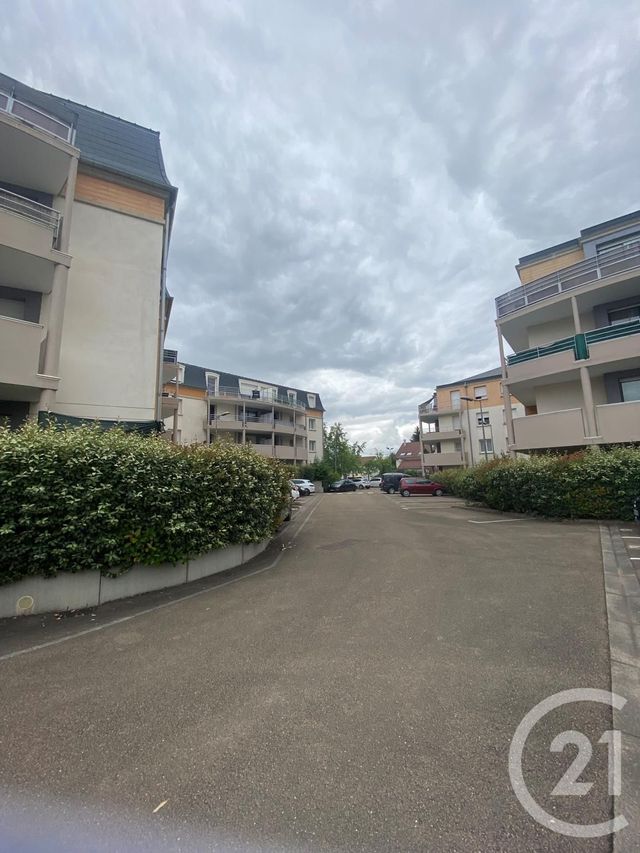 Appartement F3 à louer - 3 pièces - 76.1 m2 - AUXERRE - 89 - BOURGOGNE - Century 21 Martinot Immobilier