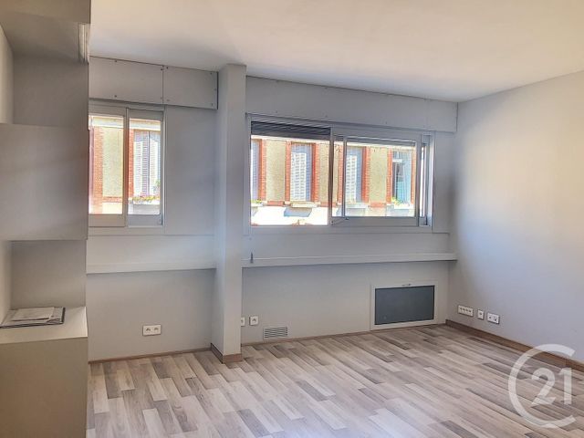 Appartement F2 à louer - 2 pièces - 44.5 m2 - AUXERRE - 89 - BOURGOGNE - Century 21 Martinot Immobilier