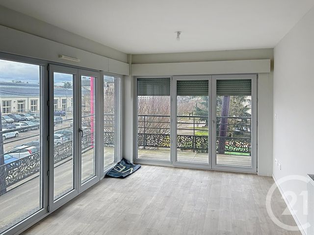 Appartement F3 à vendre - 3 pièces - 60.89 m2 - AUXERRE - 89 - BOURGOGNE - Century 21 Martinot Immobilier